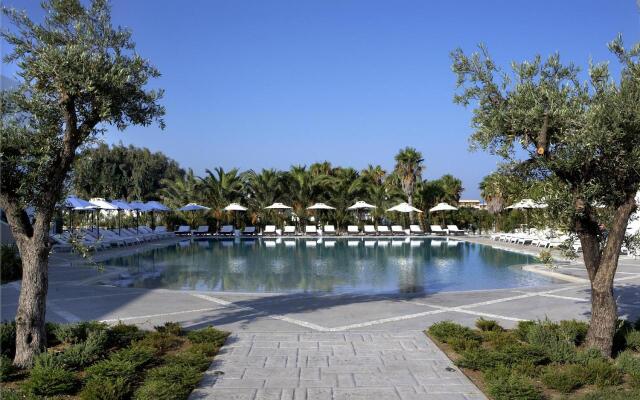 Pelagos Suites Hotel & Spa