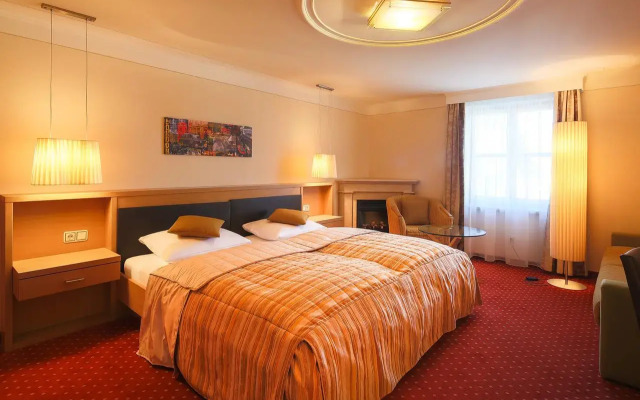 Ambiance Hotel