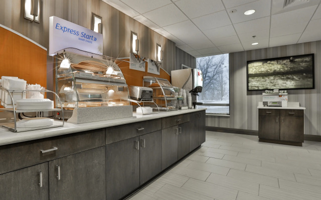 Holiday Inn Express Boston North-Woburn by IHG