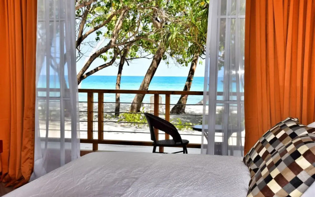Athiri Beach Maldives