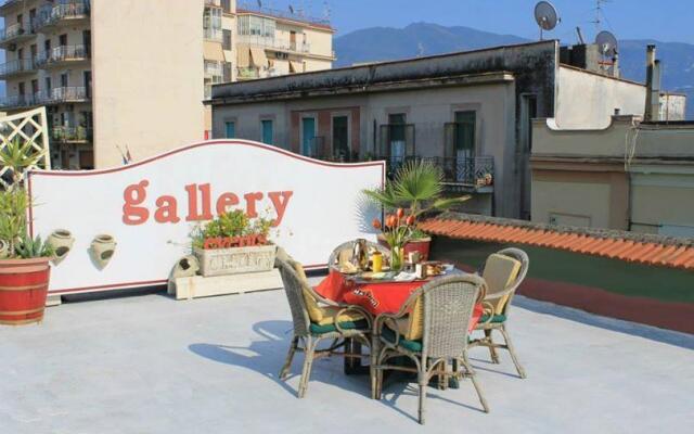 B&B Gallery