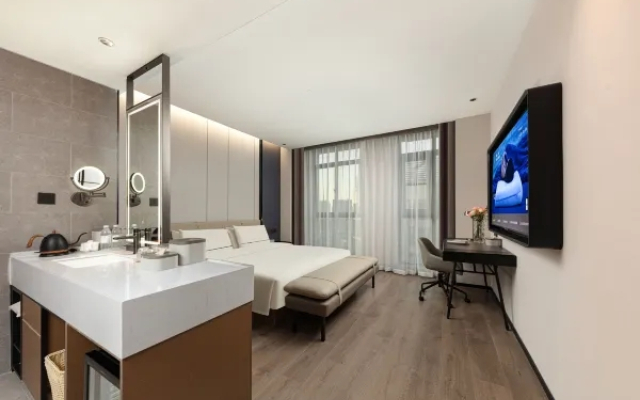 Wuxi National Software Park Zhenze Road Atour Hotel