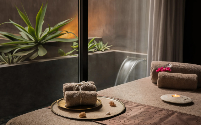 Claris  & Spa 5GL, a Small Luxury s of the World