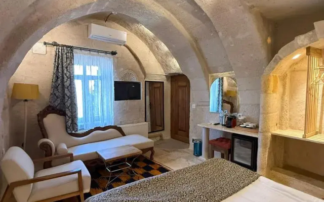 Local Cave House Hotel