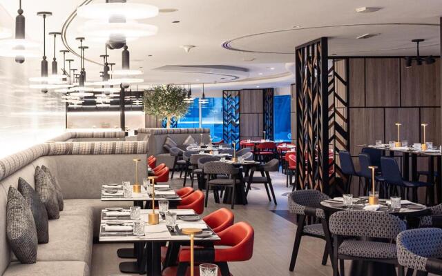 Rose Rayhaan Hotel by Rotana