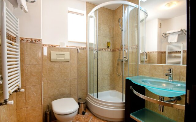 Hotel Duke Armeneasca