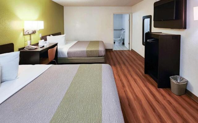 Motel 6 Baytown, TX - Baytown East