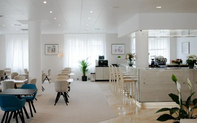 Hotel Silenzio