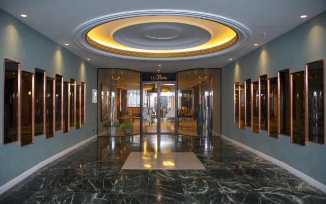 Riu Plaza España Hotel
