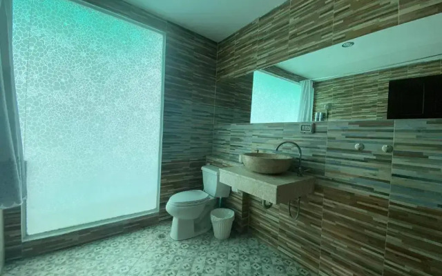 77 Patong Hotel & Spa