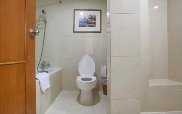 Cholchan Pattaya Beach Resort
