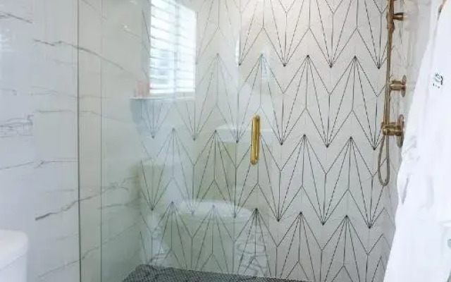 Ivory Sands Beach Suites
