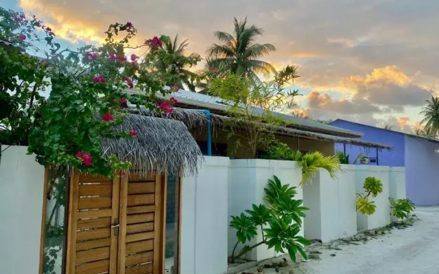 Sands Inn