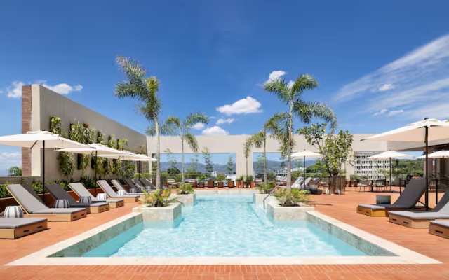 Hotel Santiago, Curio Collection by Hilton