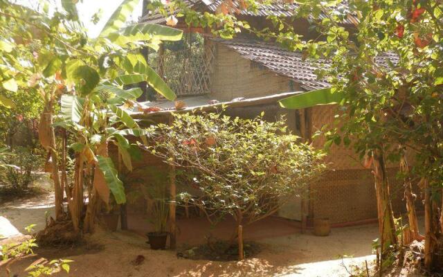 Sevas Huts And Cabanas