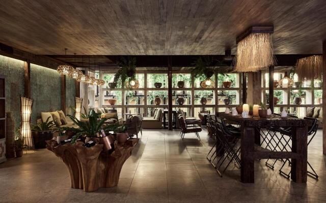 Dinso Resort & Villas Phuket, Vignette Collection by IHG