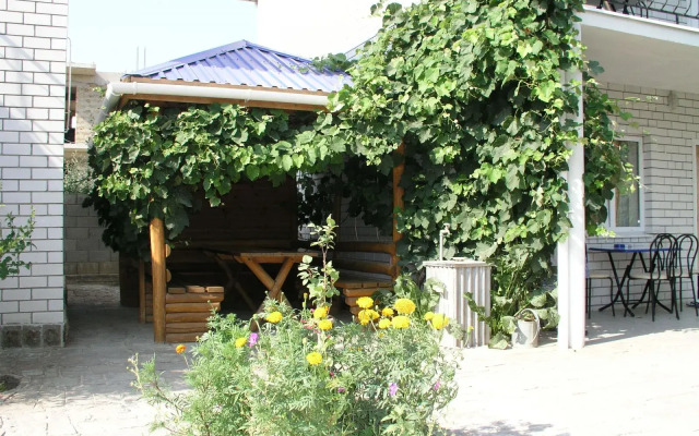 Guest House Mikhalych