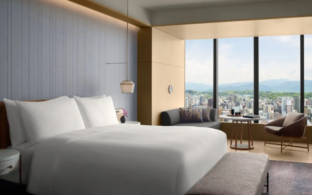 Club Lounge Access Double room Skyline View (풀 더블 침대) 사진 1