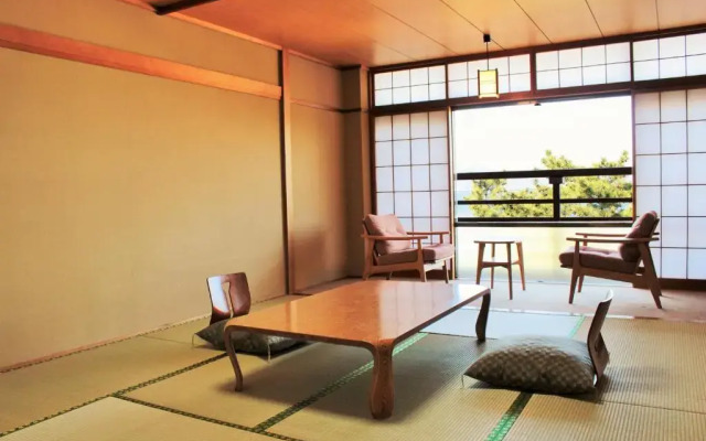 Miyajima Seaside Hotel