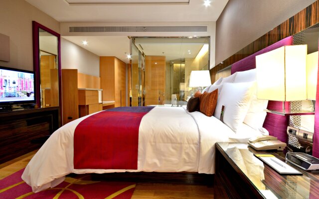 Renaissance Bangkok Ratchaprasong Hotel