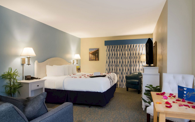 Ocean Sands Beach Boutique Inn - 1 Acre Private Beach