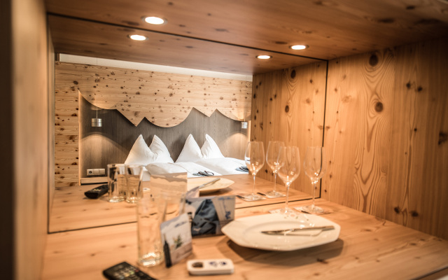 Dips & Drops - The First Bike And Ski Hub