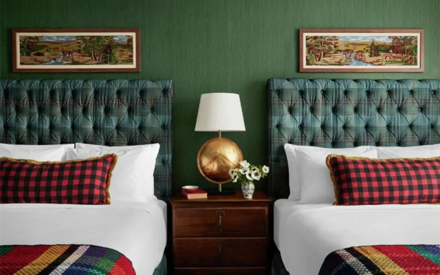 Отель Graduate by Hilton East Lansing