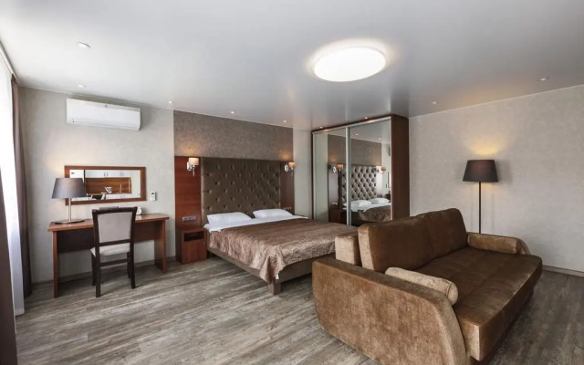 Авион на проспекте Ленина 46