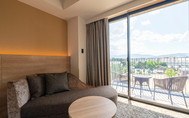 Double room with balcony and with park view (풀 더블 침대) 사진 3