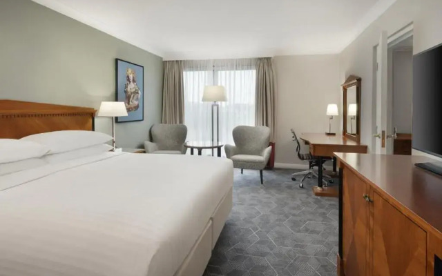 Delta Hotels by Marriott Heathrow Windsor