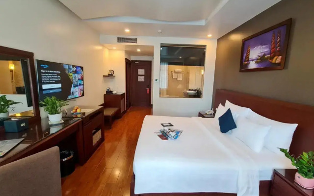 Kin Hotel Thi Sach