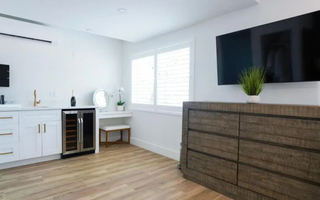 Ivory Sands Beach Suites