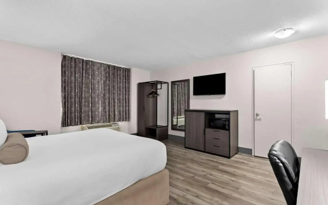 SureStay Plus by Best Western Windsor
