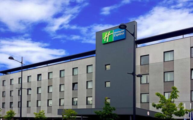 Отель Holiday Inn Express Bilbao, an IHG Hotel