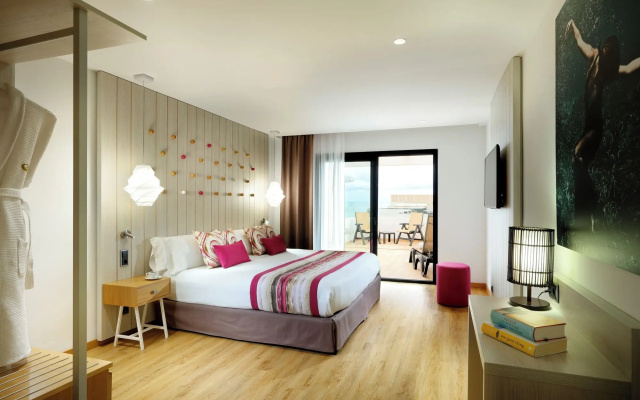 Курортный отель Grand Palladium White Island and Spa - All Inclusive