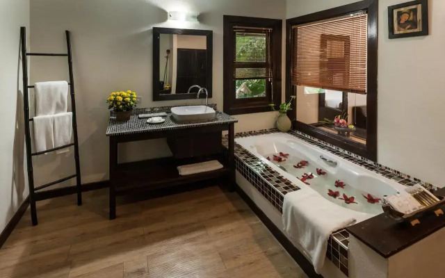 Lanna Dusita Riverside Boutique Resort