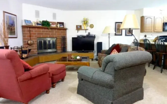 Lagoon  762b 3 Bedroom Townhouse by RedAwning