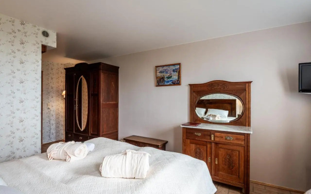 Boutique Hotel Anna by EJ Hotels
