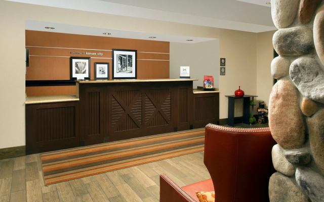 Hampton Inn Kansas City The Legends