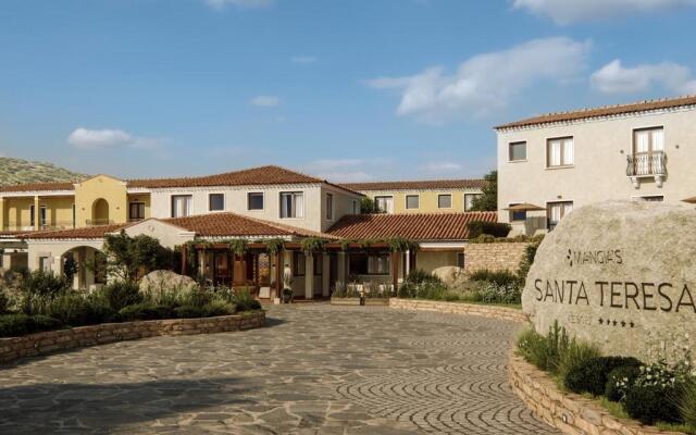 Mangia's Santa Teresa Sardinia, Curio Collection by Hilton