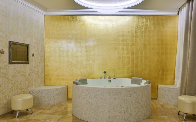 De Art 13 na Profsoyuznoi