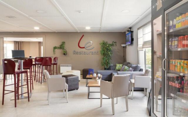 Campanile Morangis Orly Hotel