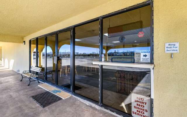 Americas Best Value Inn Bonham