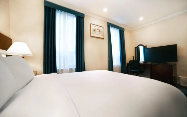 Hotel Stanford
