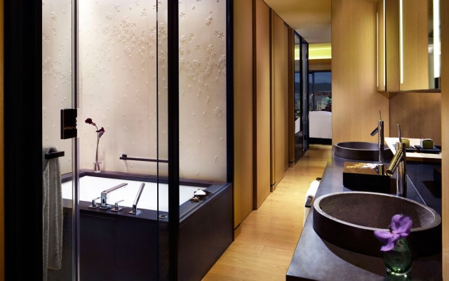 Grand Deluxe Kamogawa Larger Double room with river view (풀 더블 침대) 사진 3