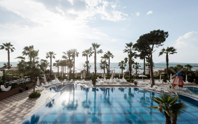 Fafa Premium Resort