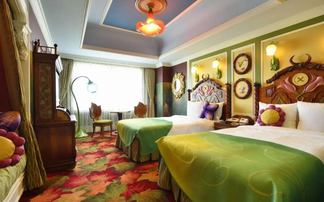 Tokyo Disneyland Hotel