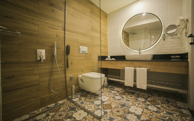 Sailor's Beach Club Hotel