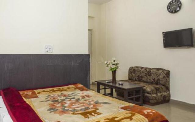 Hotel Kerni Palace