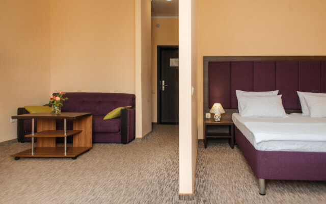 Triskele Hotel